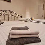 Casa Stella Centro Foce 200 Mt Dalla Passeggiata Imperatrice 公寓