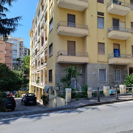 Casa Stella Centro Foce 200 Mt Dalla Passeggiata Imperatrice 公寓 *